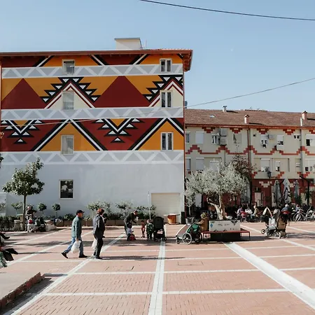 Living By Erle 2 New Baazar Apartmán