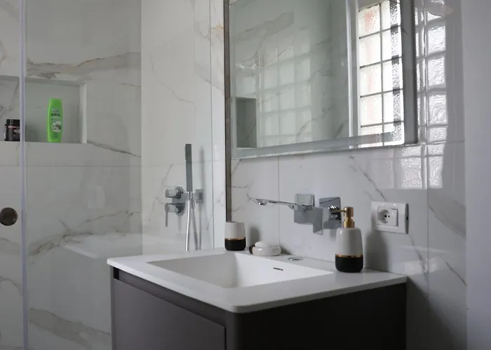 Living By Erle 2 New Baazar Apartament Tirana