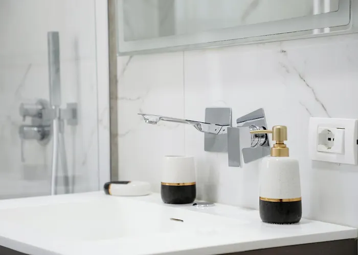 Living By Erle 2 New Baazar * Tirana